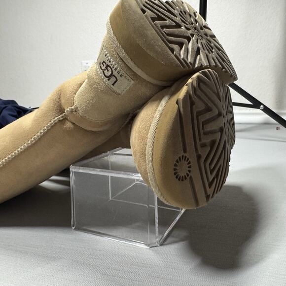 UGG Australia CLASSIC TALL Suede Sheepskin Boots Chestnut 5815 Size 6 Honey Tan - Picture 6 of 9